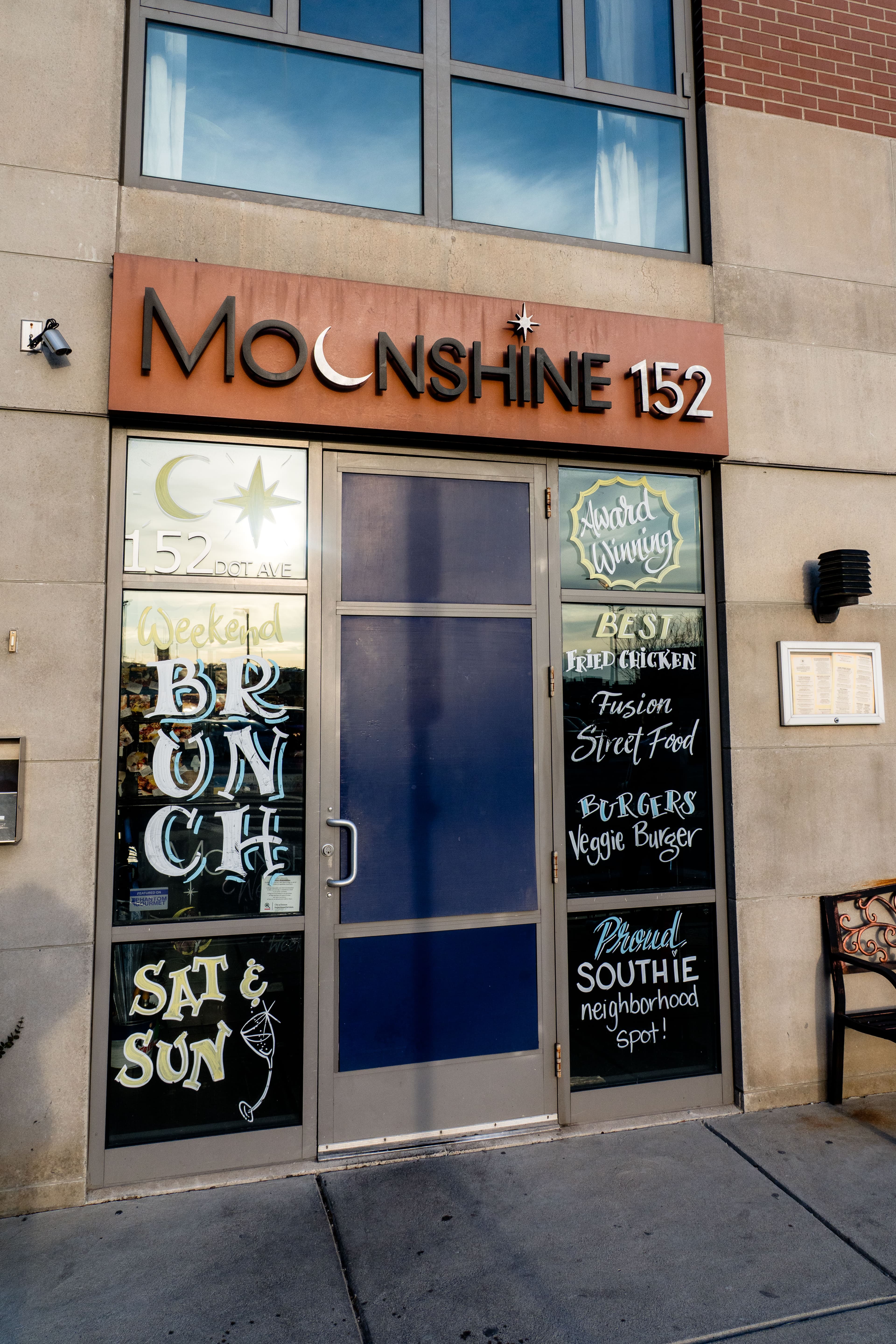 Moonshine 152