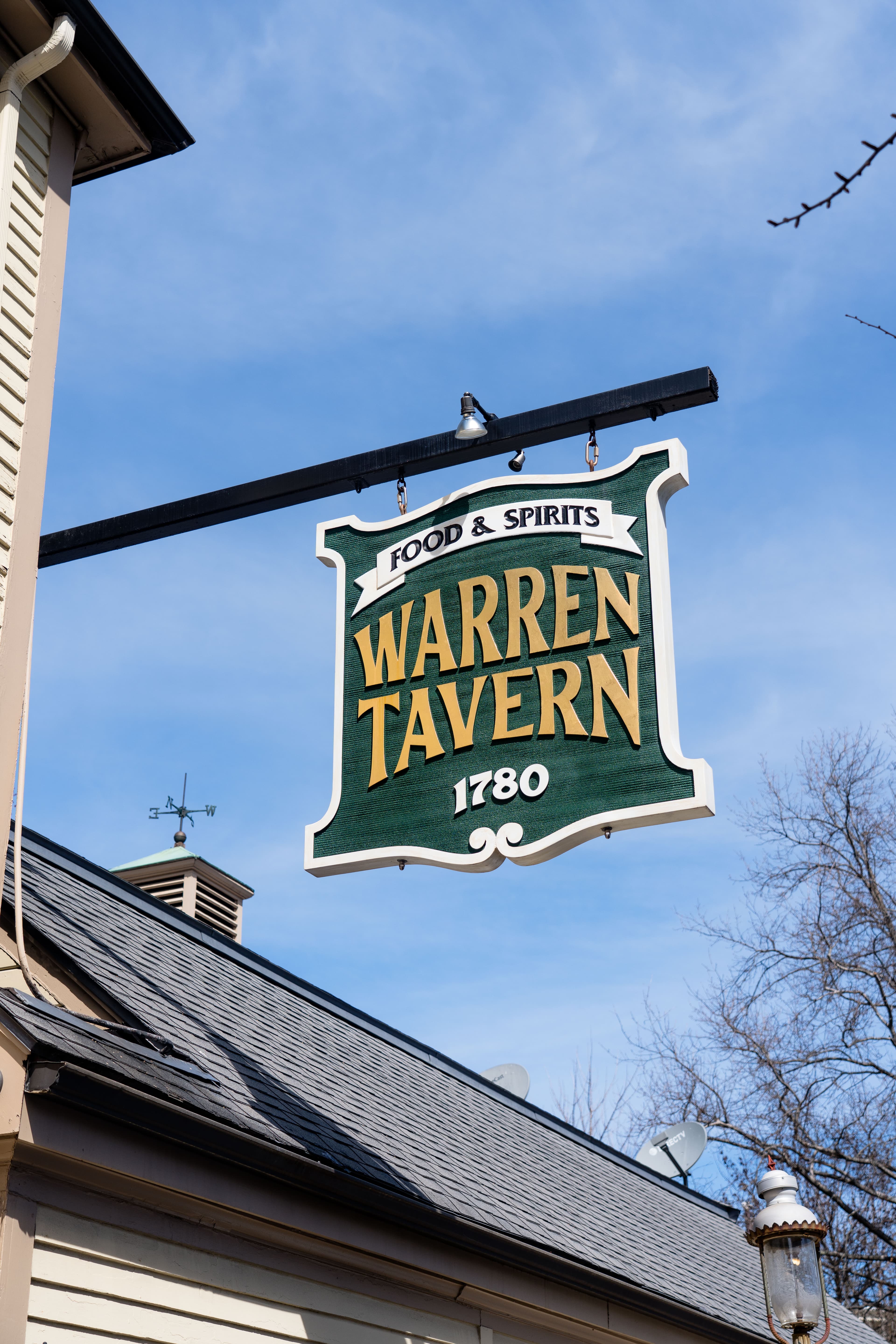 Warren Tavern
