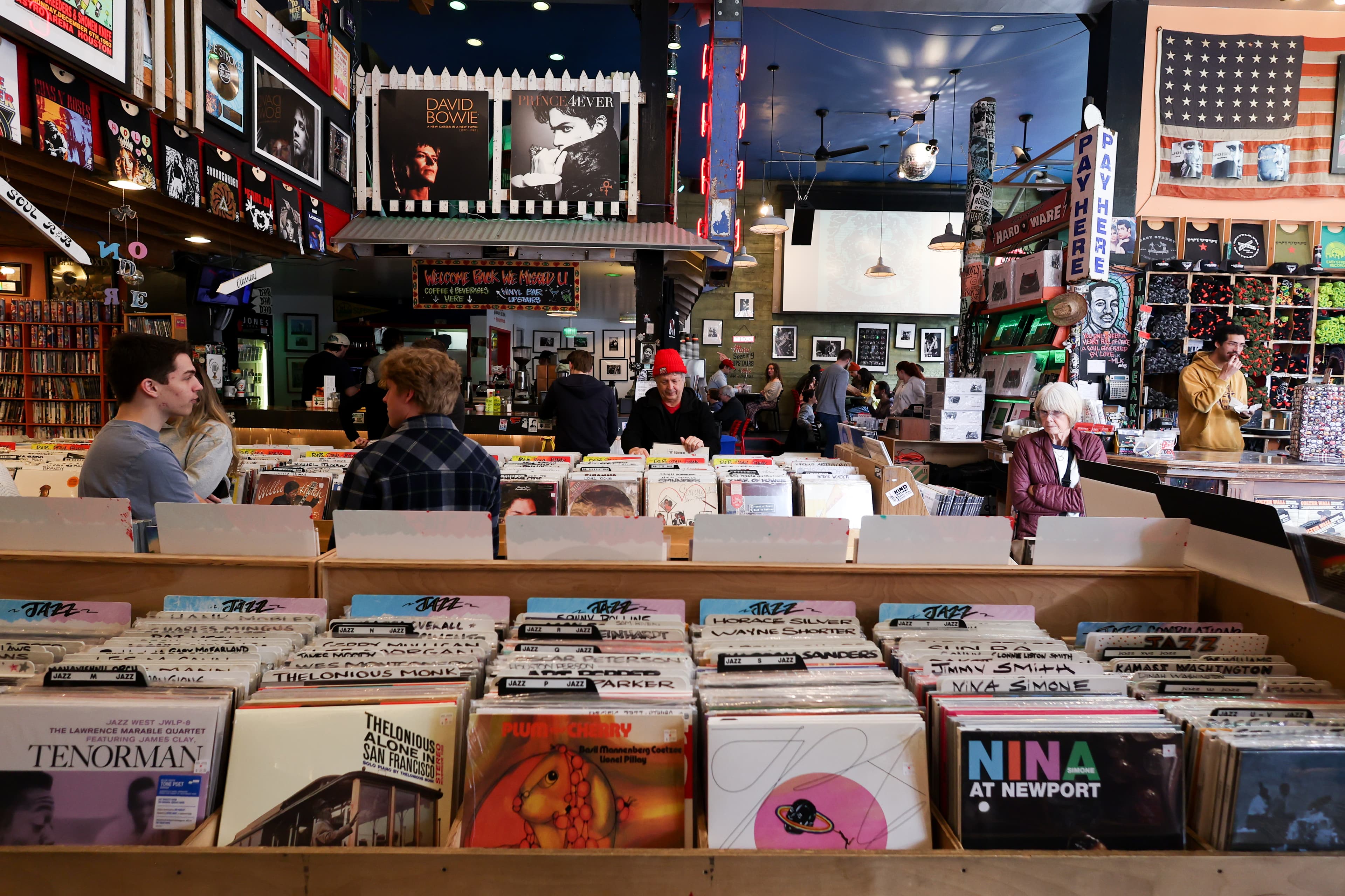 Easy Street Records & Café