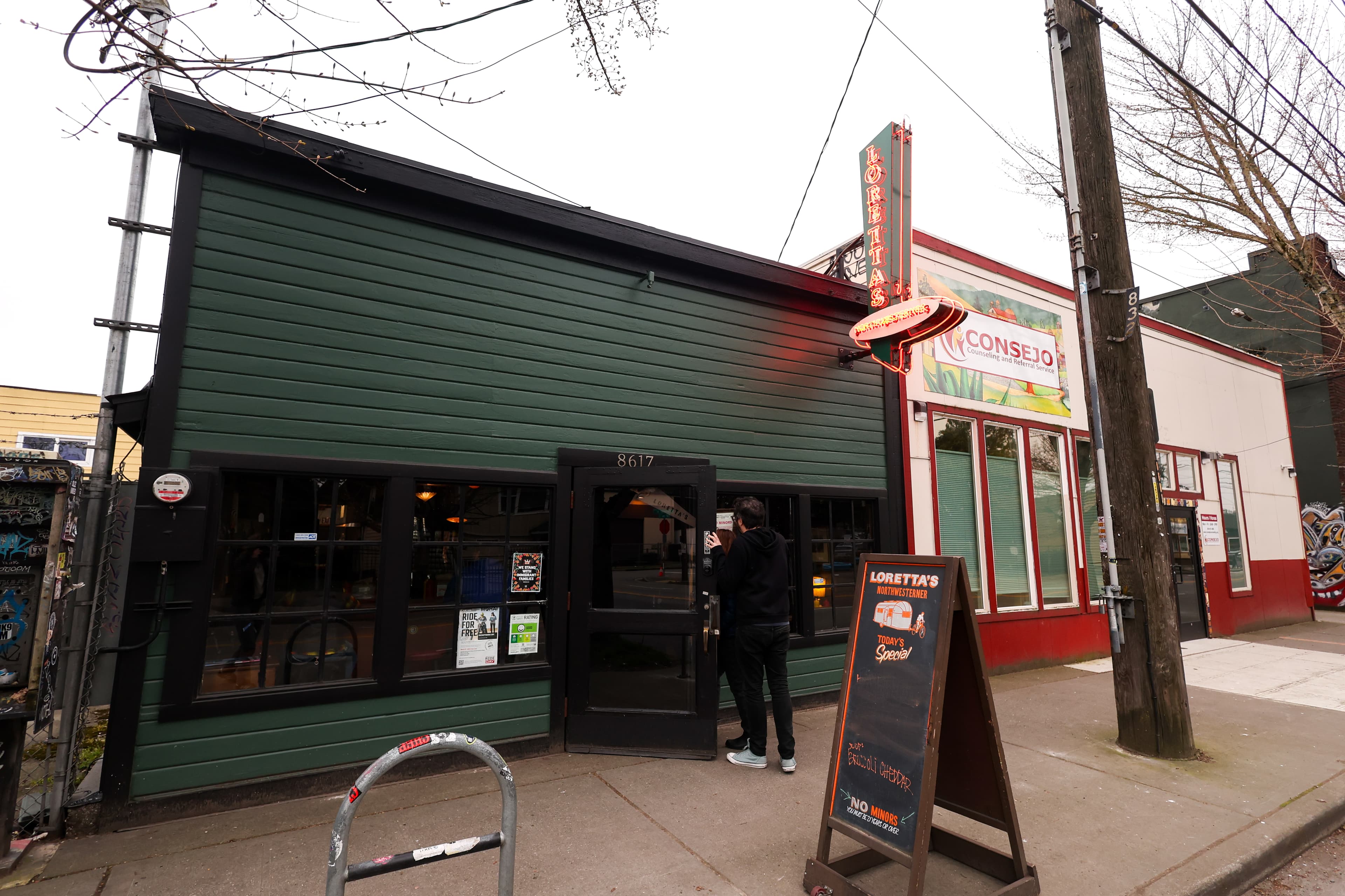 Loretta's Northwesterner