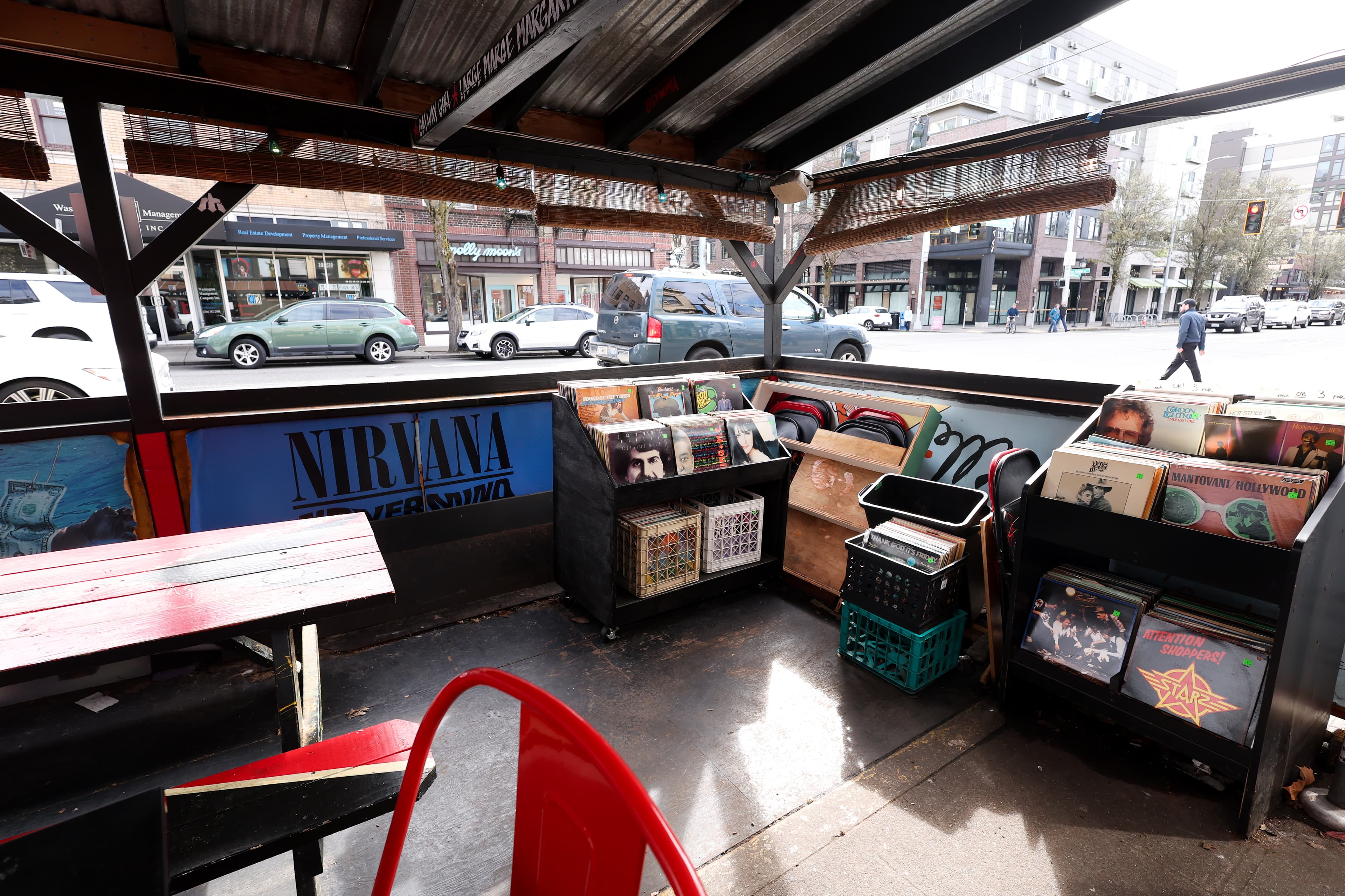 Easy Street Records & Café