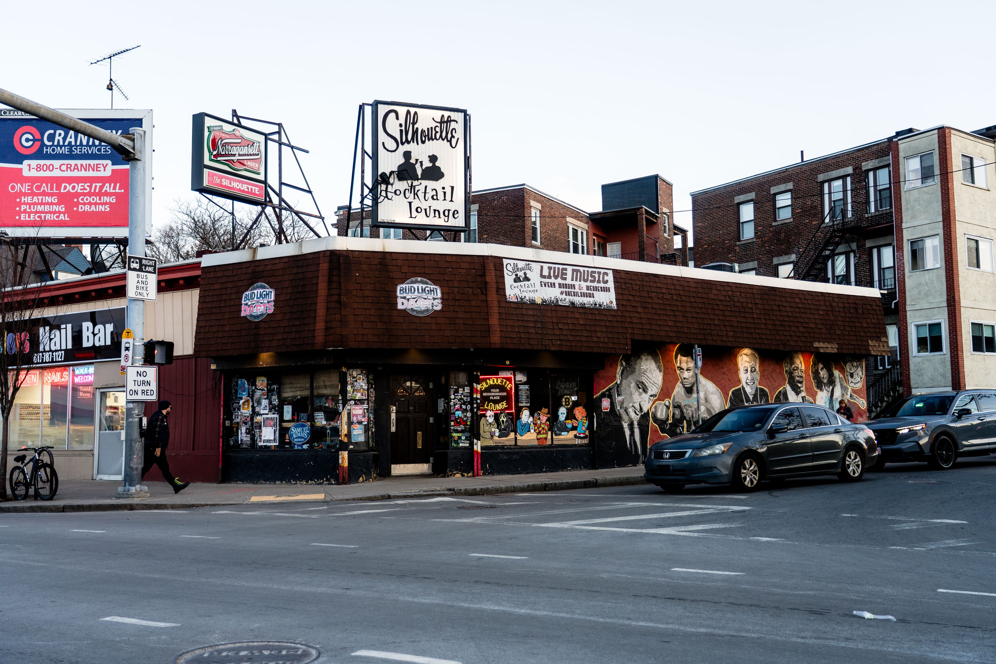 The Silhouette Lounge