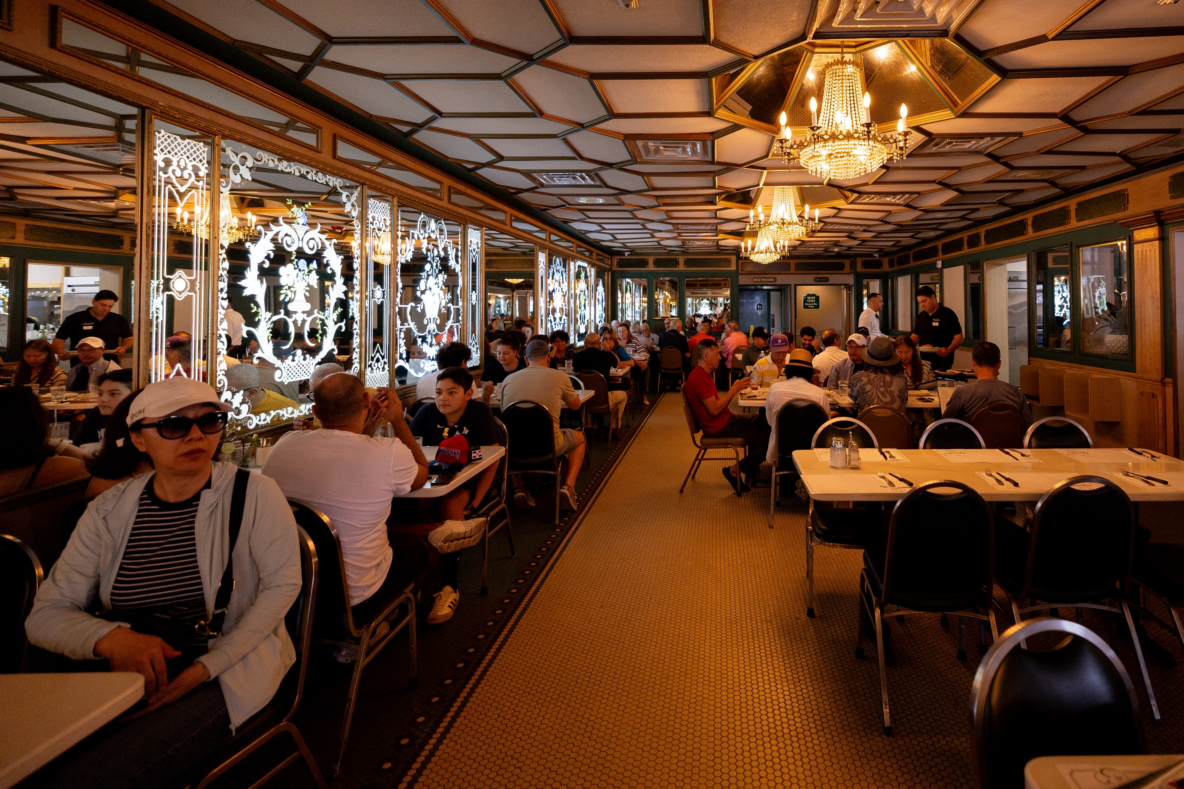 Versailles Restaurant