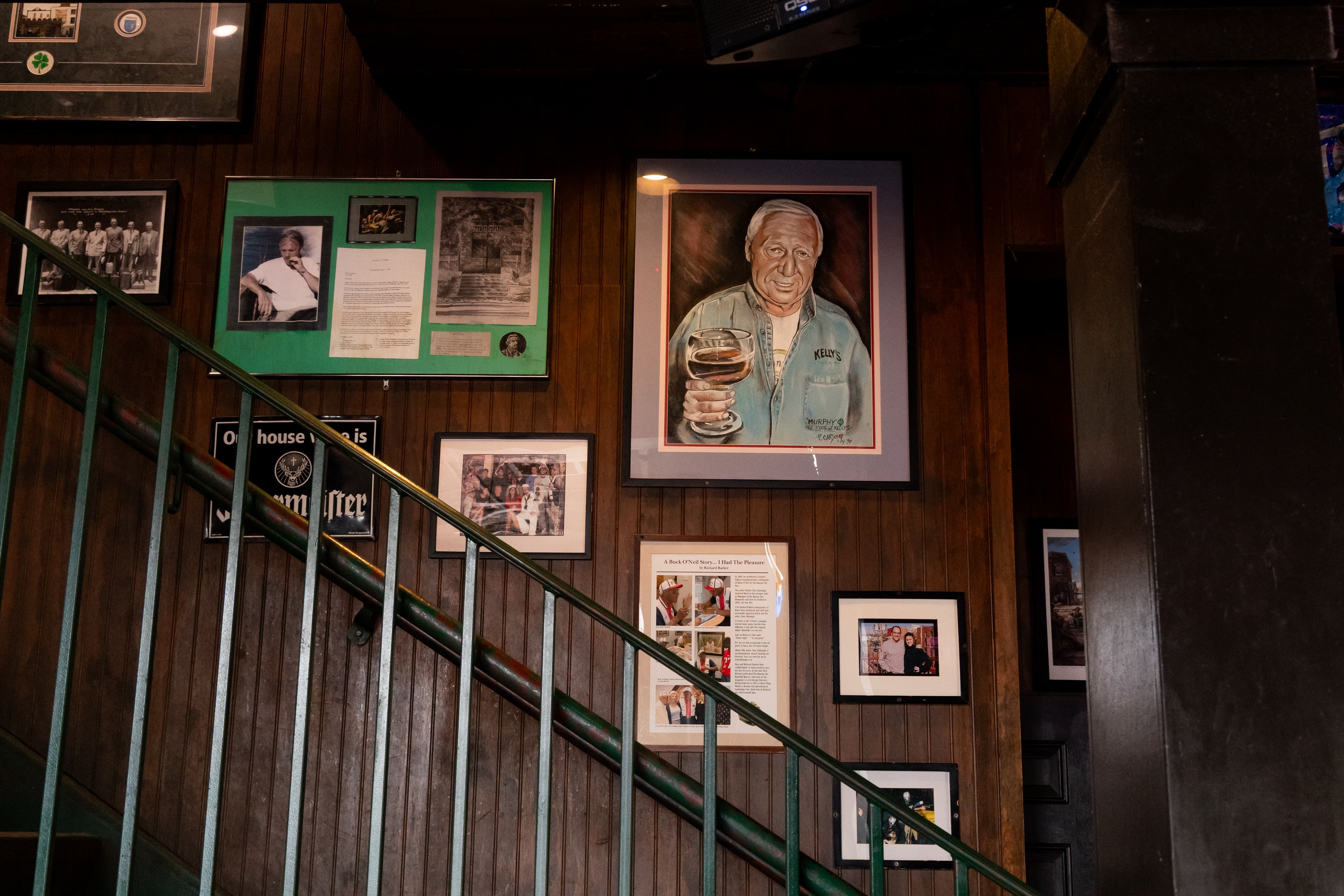 Kelly's Westport Inn