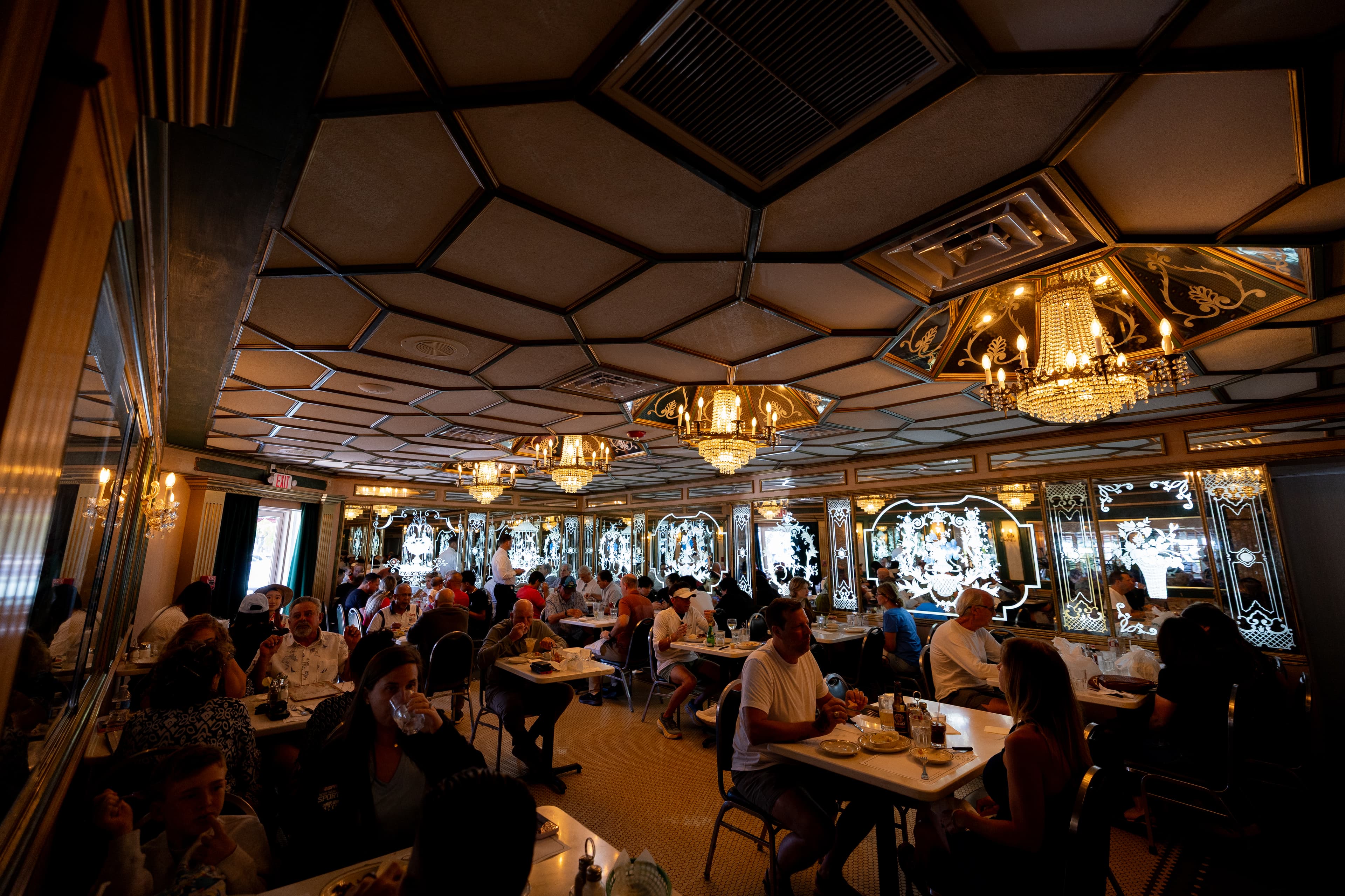 Versailles Restaurant