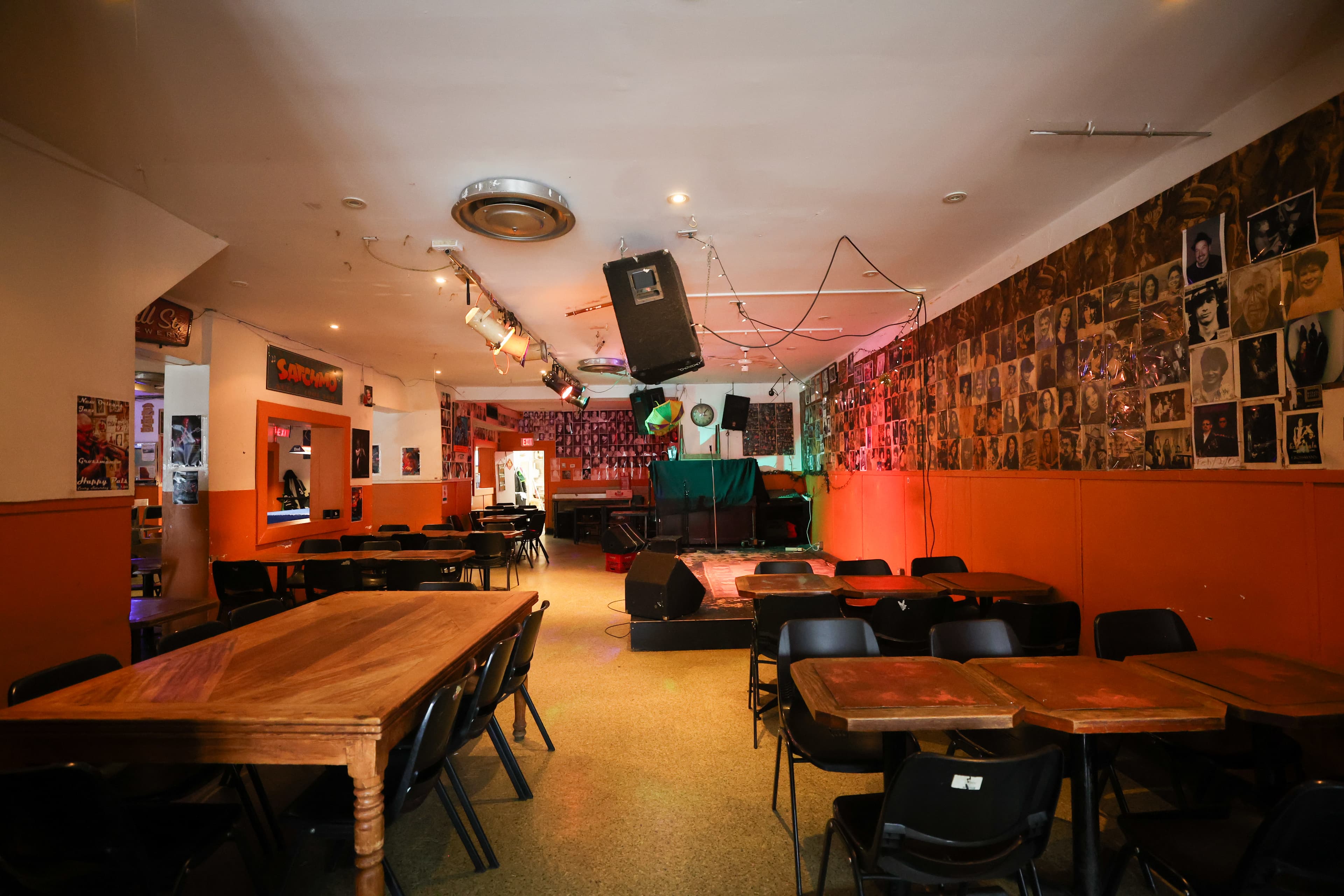Grossman's Tavern