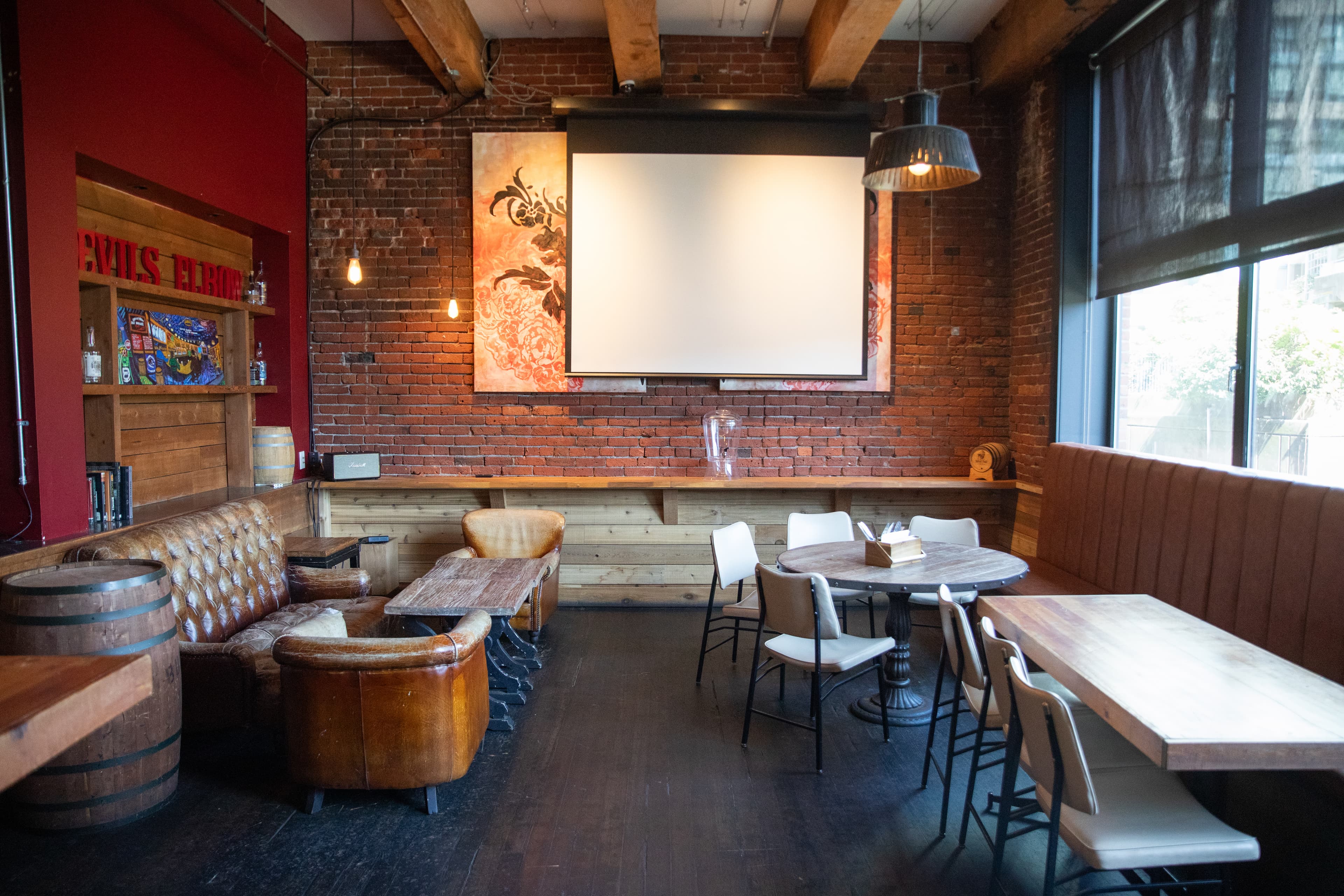Devil's Elbow Ale & Smokehouse
