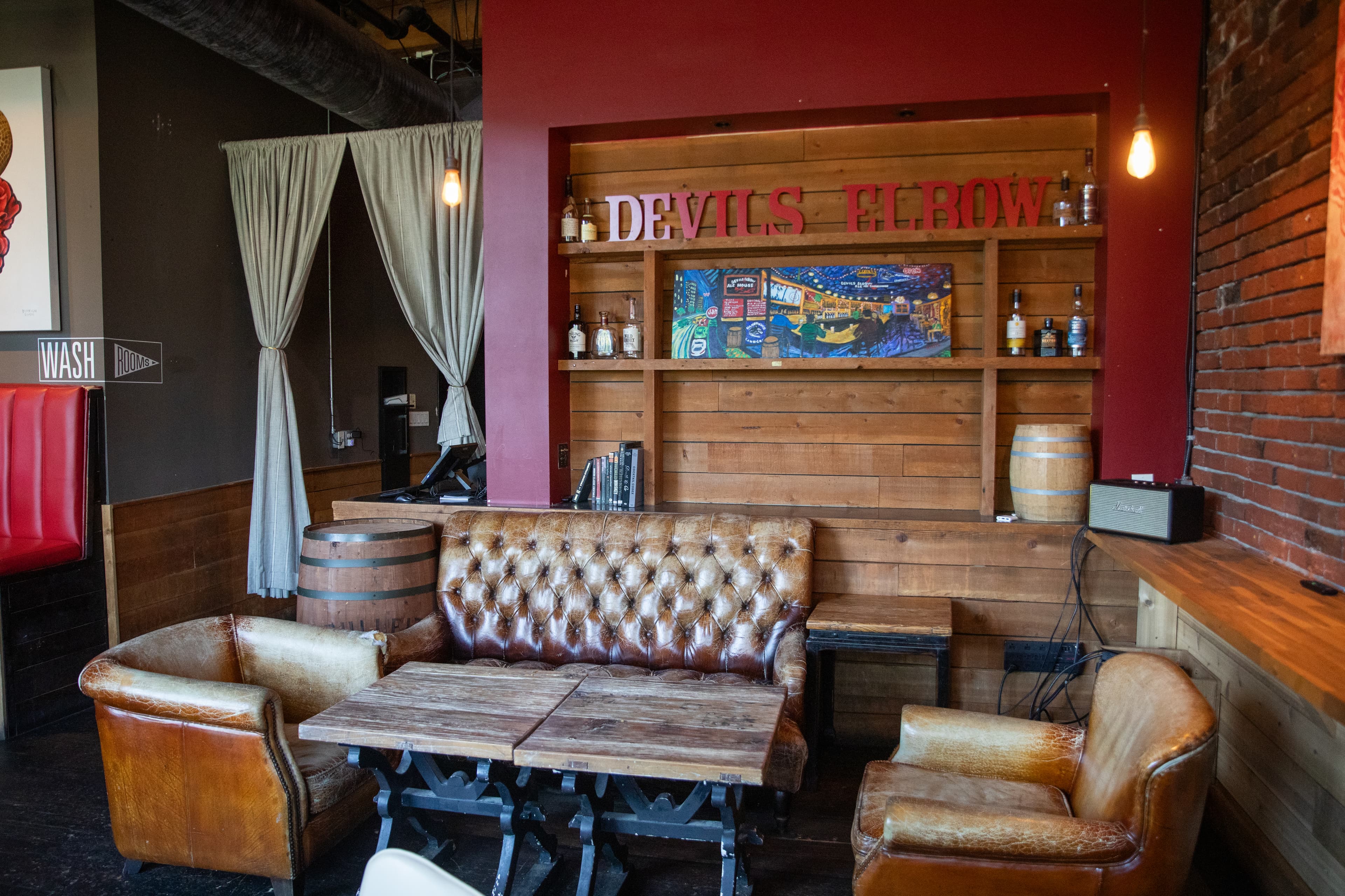 Devil's Elbow Ale & Smokehouse