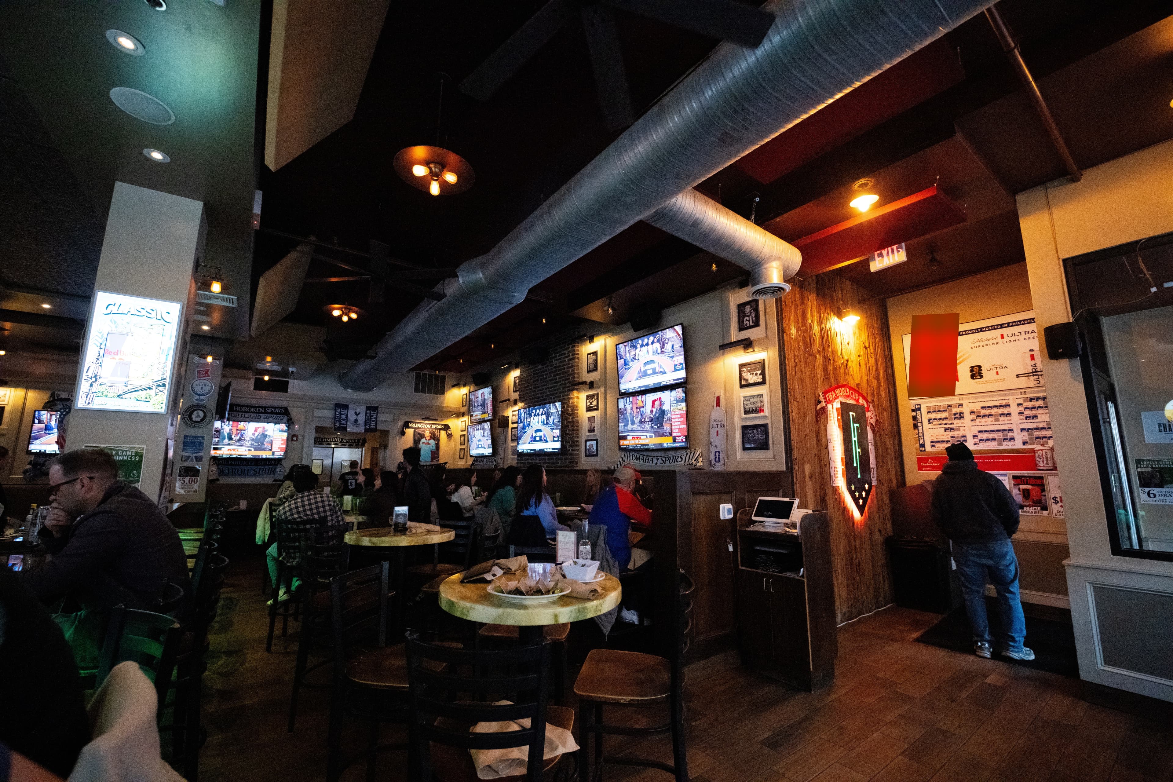 Founding Fathers Sports Bar