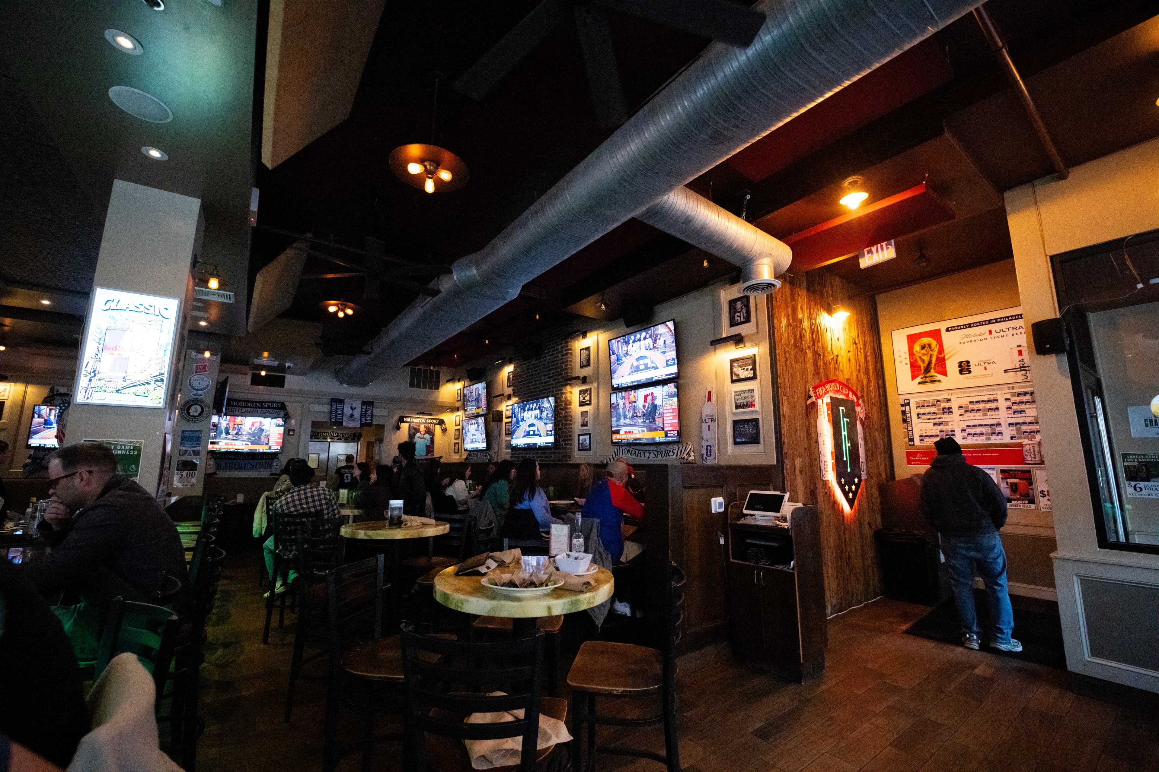 Founding Fathers Sports Bar